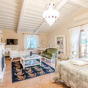 Chateau La Siroque Villa